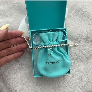 Return to Tiffany
Bead Bracelet in Silver, Tiffany Blue® with a Diamond, 4 mm